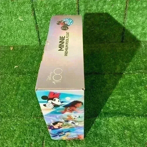 Disney Minnie Mouse Pool Float Party Tube by GoFloats - Picture 8 of 9